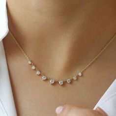 Simple Necklace Designs, Modern Gold Jewelry, Pretty Jewelry Necklaces, Gold Jewelry Simple Necklace, Diamond Necklace Designs, Jewelry Set Design, Bracelets Design, Gold Jewelry Stores, Gold Bride Jewelry