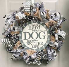 Diy Deco Mesh Wreath, Pet Wreath, Handmade Gifts Diy, Dog Wreath, Opening An Etsy Shop, Art Deco Decor, Wreath Home Decor, Etsy Success, Handmade Sellers