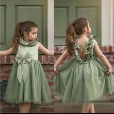 Green Dress With Tulle Bottom - New With Tags - Size 3 Brand: Trish Scully Net Frock, Green Flower Girl Dresses, Frocks For Kids, Wedding Dresses For Kids, Princess Dress Kids, Dress With Tulle, Girls Dresses Sewing, Kids Frocks Design