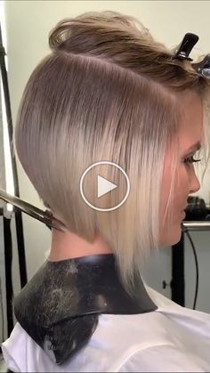 ▷ beach hairstyles for long hair, beach hairstyles men, beach hairstyles for medium hair..? Hair Cut Guide, Blonde Pixie Hair, Pixie Haircut For Thick Hair, Short Hair Undercut, Hair Techniques, Hair Color Techniques, Haircuts Short, Summer Dresses For Wedding Guest, Haircuts For Medium Hair