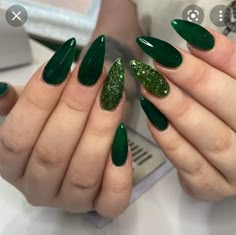 Emerald Green Nails With Silver, Forest Green Nails With Gold, Dark Winter Nail Designs, Emerald Green Almond Nails, Glittery Green Nails, Green Almond Shaped Nails, Silver Sparkle Nails, Emerald Nails, Silver Nail Art