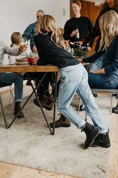 Blundstone Outfit, Fii Puternic, Blundstone Boots, Skandinavian Fashion, Surfer Girl Style, Neue Outfits, Mode Inspo, Look Vintage, Clothes Ideas