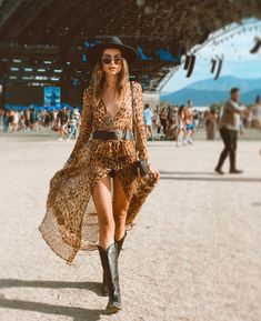 Glastonbury Festival Fashion, Coachella Inspired Outfits, Boho Festival Outfit