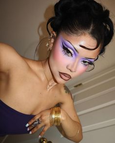 Eye Makeup Aesthetic, Woman Aesthetic, Drag Makeup, Beautiful Eye Makeup, Makeup Aesthetic, Beautiful Eye, Aesthetic Style, Eye Makeup