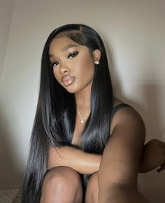 Hair Clip Wig Styles, Slick Hair Black Women, Prom Quick Weave, Side Part No Edges, Award Hairstyles, Side Part Hairstyles For Black Women, Makeup Inspo Black Women, Side Part Hairstyles Long Hair, Prom Hair Black Women