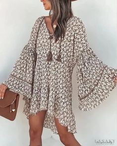 Lasaky - Floral Print Bell Sleeve Tassel Swing Dress House Dresses, Boho Mini Dress, Chic Type, Ditsy Floral Print, Fashion Bohemian, Neck Bodycon Dress, Dusters, Pleated Maxi Dress, Short Sleeve Mini Dress