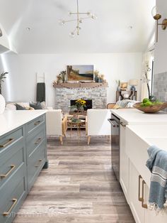 To create a modern farmhouse kitchen, blend rustic charm with contemporary flair. Start with shiplap walls, sleek cabinetry, and a large farmhouse sink. Incorporate natural elements like wood and metal accents to balance functionality with style.