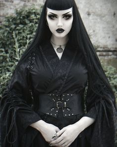 Obsidian Kerttu Jovana Mitrovic, Obsidian Kerttu, Beatriz Mariano, Witch Moon, Punk Makeup, Goth Look