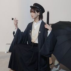 A Japanese-style set with a Taisho romantic atmosphere. A time when high-collared young ladies, male students wearing school uniforms, and the fusion of modern Western civilization and traditional Japanese culture were born. Please enjoy the nostalgic world view that will never fade. 
 
 
 
 ＜Item＞ 
 
 Haori 
 Long sleeve blouse 
 Hanjuban (thing to wear under the haori) 
 Hakama 
 hat 
 Chest decoration chain 
 Muffler 
 
 
 ＜Size＞ 
 
 Haori 
 
 S size 
 
 Length: 78.5cm 
 Sleeve length: 74cm Royalty Clothing, Japanese Ornament, Kimono Set, Western Civilization, Modern Western, Roman Fashion, Style Japonais, Kimono Fabric, School Uniforms