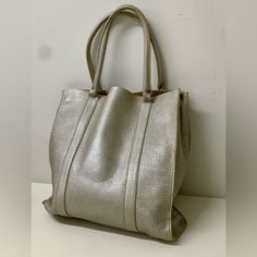 Meaures Roughly 14" Tall X 13" Wide X 4" Deep, And In Immaculate Condition; If It's Ever Been Used, It Doesn't Show. Sold As Pictured. Leather Tote Bag, Pebbled Leather, Leather Tote, J Crew, Bag Lady, Tote Bag, Leather, Red, Women Shopping