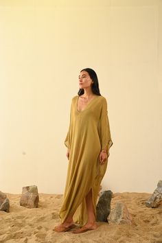 Jara Kaftan Raw Silk Gauze This handcrafted garment is made slowly with artisan techniques. Each piece is unique. One Size Care |  Dry clean or hang in soft sunlight or breeze to freshen. Please see care label Ibiza Moodboard, Kaftan Outfit, Elegance Outfit, Cocktail Dress Elegant, Blouse Casual Fashion, Silk Kaftan, Blouse Casual, Dark Gold, Elegant Chic