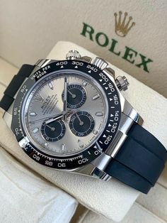 Rolex Daytona Black, Rolex Daytona Gold, Rolex Daytona White, Stylish Watches Men, Classy Watch, Fancy Watches, Watches Rolex, Rolex Watches For Men, Gold Rolex