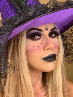 Toddler Witch Makeup Halloween, Witch Makeup Cute, Make Up Bruja, Makeup Bruja Halloween, Witch Makeup Ideas Pretty, Purple Halloween Makeup, Sorceress Makeup, Purple Witch Makeup