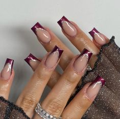 Burgandy Short Nail Designs, Red And Gold Cat Eye Nails, Red Medium Nails, Burgundy And Gold Nail Designs, Short Christmas Nails Ideas, Cat Eye Acrylic Nails, Cat Eye French Tip Nails, New Years Nail Ideas, French Tip Square Nails