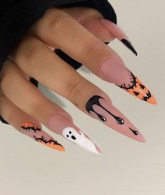 Stilleto Halloween Nails Designs, Spooky Nails Stiletto, Pointy Halloween Nails, Halloween 2023 Nails, Halloween Stilleto Nail Designs, Spooky Stiletto Nails, Spooky Nails Almond, Halloween Stiletto Nails Design, Almond Halloween Nail Designs