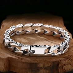 Men's Sterling Silver Ivy-Rimmed Cuban Chain Bracelet Silver Jewellery For Men, Mens Jewelry Bracelet Silver, Silver Bracelets For Men, Man Gold Bracelet Design, Silver Cuban Chain, Mens Sterling Silver Jewelry, Wix Design, Mens Designer Jewelry, Cool Rings For Men