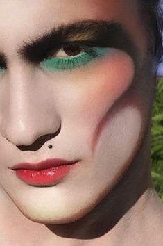 Drag Contour, Drag King Makeup Ideas, New Wave Makeup 80s, Club Kid Makeup, New Wave Makeup, Masculine Makeup, Strange Makeup, Drag King Makeup, Funky Makeup