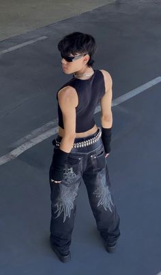 Y2k Outfits Men, Aesthetic Outfits Men, Men Street Fashion, Fashion Y2k, Street Fashion Men Streetwear, Mens Outfit Inspiration, Mens Fashion Streetwear, Rock Punk