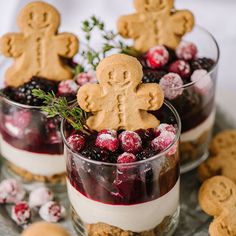 two desserts with cookies and berries in them