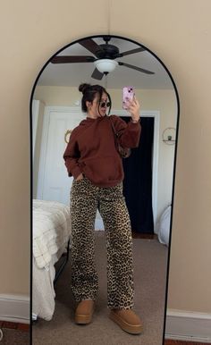 Leopard jeans, platform uggs, oversized hoodie > Platform Uggs Jeans Outfit, Platform Uggs Styled, Fall Oversized Outfits, Styling Platform Uggs, Black Platform Uggs Outfit, Outfits With Platform Uggs, Ugh Platform Outfits, Uggs Styled, Ugg Platform Outfit