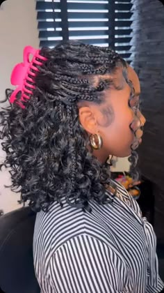 How to boho bob knotless braids, best human hair to use, expert maintenance tips and 50 boho bob knotless braids hairstyles perfect for summer. Bob Curly Braids For Black Women, Boho Braid Bob Hairstyles, Bob Hairstyles Braids For Black Women, Knotless Goddess Box Braids With Human Hair, Braids Maintenance Tips, Brown Boho Bob, Cute Short Braids Black Women, Boho Braids Bob Black Women, Short Curled Braids