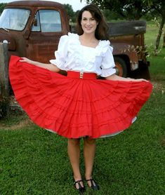 40s 50s Fashion, Rockabilly Women, Rock N Roll Dress, Three Tiered Skirt, Skirts And Blouses, Pinup Dress