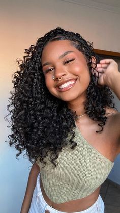 Short Knotless Goddess Box Braids, Goddess Short Braids, Boho Braids Mid Length, Long Bob Boho Knotless Braids, Braids For Black Women Wedding, Boho Braids Medium Length Hair, Short Knotless Boho Braids, Twist Braids Hairstyles For Black Women, Curly Braids For Black Women