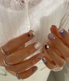 Hippie Nails, Minimal Nails, Soft Nails, Nail Tattoo, Nail Art Ideas, Minimalist Nails, Dream Nails, Fire Nails, Funky Nails