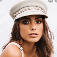 Trendy Beige Flat Cap, White Flat Cap Hat One Size Fits Most, Chic One Size Fits Most Cap, Chic One Size Fits Most Cap Hat, Chic One-size-fits-most Cap, Chic Cap Hat, One Size Fits Most, Adjustable White Flat Cap, Chic Beige Visor Hat, Elegant White Flat Cap