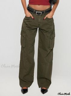 Olivia Mark - Professional Green Cargo Pants from Astin Green Cargo Jeans, Riding Jeans, Camouflage Cargo Pants, Jeans Low Rise, All Jeans, Green Cargo Pants, Camo Cargo Pants, Green Cargo, Utility Pants