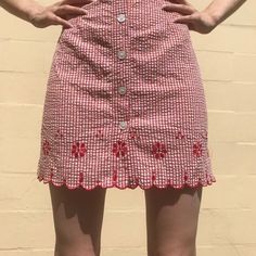 90s Picnic, Blossom Utonium, Gingham Shirt Dress, Red And White Gingham, Design Moda, J G, Gingham Shirt, Picnic In The Park, 가을 패션