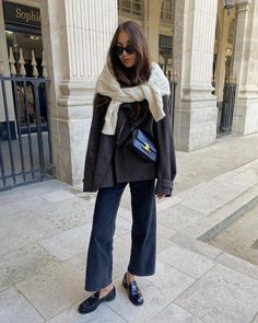 Prada Loafers Women Outfit, Prada Loafers Outfit, Preppy Street Style, Loafers Women Outfit, Italian Summer Outfits, Prada Loafers, Loafers Outfit, Fall Mood, European Summer Outfits