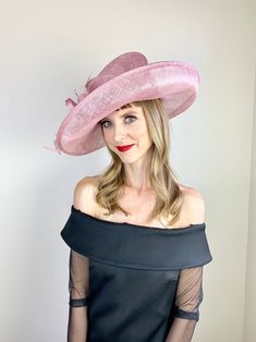 "Blush Pink Kentucky Derby Hat. Make your statement with this stunning, high quality piece! *100% Brand new, hand made and high quality. *Head circumference: 22.5\" and adjustable *Beautiful detail *Ordering 4 or more pieces? Message me about group discounts! Complete the look with our lace gloves! https://www.etsy.com/shop/QueenSugarBee?ref=hdr_shop_menu&section_id=17799374 ** Available to ship next business day. More Derby Hats & Fascinators here: https://www.etsy.com/shop/QueenSugarBe Navy Blue Fascinator, Hat Tea Party, Blue Fascinator, Womens Tea, Church Hat, Tea Party Hats, Kentucky Derby Hat, Classic Hats, Lace Gloves