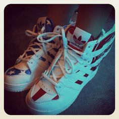 jeremy scott adidas, for kid Jeremy Scott Adidas, Soulja Boy, Selena Quintanilla, Jeremy Scott, Adidas Samba Sneakers, Heels & Wedges, Adidas Sneakers, Cool Pictures, Mercedes Benz