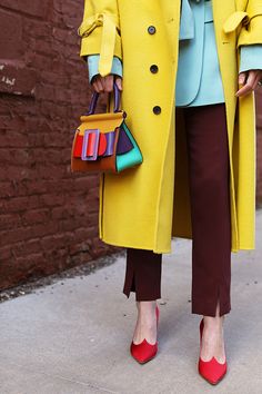 Boyy Bag, Blair Eadie, Colour Combinations Fashion, Pixie Market, Color Blocking Outfits, Atlantic Pacific, Yellow Coat, Colour Blocking