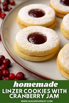 A video shows how to make sandwich cookies with cranberry jam. Cranberry Jam Cookies, Cranberry Butter Cookies, Linzer Cookies Christmas, Easy Linzer Cookies Recipe, Cranberry Cookies Recipes, Xmas Goodies, Linzer Cookies Recipe, Soft Cookie Recipe, Christmas Yummies