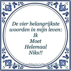 a blue and white frame with the words in german