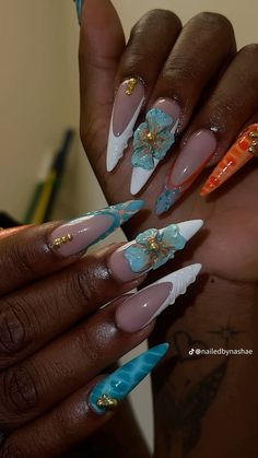 Hawaii Vacation Nails Ideas, Ocean Inspired Nail Art, Beachy Square Nails, Yellow And Light Blue Nails, Tropical Theme Nails, Romani Nails, Colombia Nails Design, Stiletto Vacation Nails, Weird Core Nails