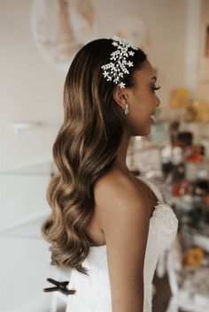 Wedding hairstyles Glam Wedding Hair, Bride Hair Vine, Hollywood Curls, Bridal Hair Down, Wedding Hair Headband, Hollywood Waves, Bride Headband, Melbourne Cbd