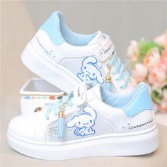 Nike Rosa, Sanrio Outfits, Sanrio Clothes, Shoes Cartoon, Hello Kitty Shoes, Shoes Girl, Preppy Shoes, Kawaii Shoes, Kuromi Cinnamoroll