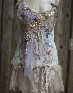 Shabby Chic Clothes, Mode Hippie, Fairy Clothes, Altered Couture, Bohemian Tops, Vestidos Vintage, Fairy Dress, Moda Vintage, Bohemian Clothes