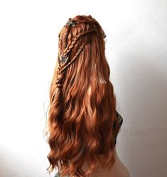 Tauriel Cosplay Braided Wig LOTR Lacefront Wig - Etsy Elf Hairstyles, Medium Auburn Hair, Elf Hair, Easy Trendy Hairstyles, Medieval Hairstyles, Elf Cosplay, Wood Elf, Elf Costume, Wig Lace