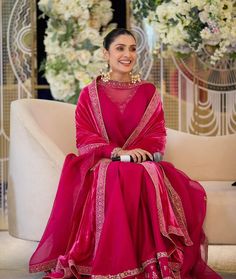 Ayeza Khan Dresses, Unique Fashion Outfits, Pink Anarkali, Simple Frock Design, Simple Frocks, Latest Bridal Dresses, Celebrity Fashion Looks, Ayeza Khan