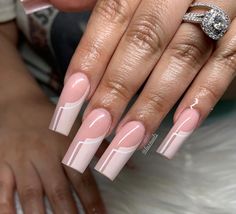 Pretty Girl Nails, Icy Nails, Nail Pics, 2023 Nails, Girl Nails, Baddie Nails, French Tip Acrylic Nails, Nails Christmas