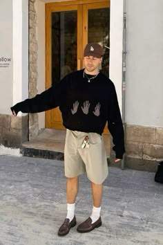 Baggy Shorts Outfit Men, Van Shoes Outfit, Trends 2024 Fashion, 2024 Shoes, Mens Shorts Outfits, Streetwear Mode