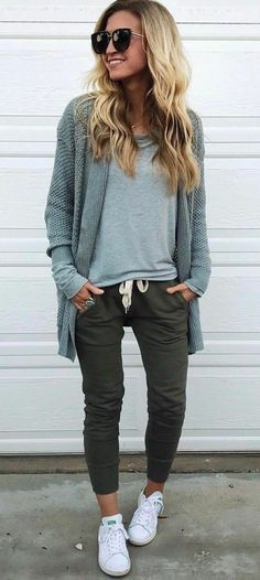 Comfy Fall Outfits, Sweatpants Outfits, Sweatpants Outfit, Joggers Outfit, Mode Casual, Outfit Trends, Athleisure Outfits, Casual Work Outfits, Green Pants