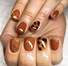 Gel Nails Designs, Crafts Thanksgiving, Cute Nail Colors, Thanksgiving Nail Designs, Short Gel Nails, Fall Gel Nails, Thanksgiving Nails, Gel Nail Design, Winter Nail Designs