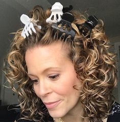 Roller Jaw Clamps – Curl Keeper - Curly Hair Solutions Style Curly Hair, Curl Keeper, Curly Girl Method, Flat Hair, Hair Solutions, Curly Hair Routine, Curly Hair Care, Curly Hair Tips, Curly Hair Cuts