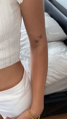 #Tattoo #finelinetattoo #butterfly Small Tattoos On Your Arm, Middle Tattoos For Women, Wrist Tattoo Dainty, Cute Small First Tattoos, Small Women Tattoos Arm, It Girl Tattoo Ideas, Cute Arm Tattoos For Women Words, Pretty Small Butterfly Tattoo, Dainty Tatoos Woman