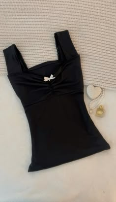 Coquette Outfit Ideas Summer, Handmade Top Sewing, Sewing Clothes Aesthetic, Coquette Sewing Ideas, Hyperfeminine Outfit, Summer Coquette Outfits, Coquette Summer Outfits, Dainty Clothes, Summer Outfits Coquette